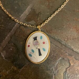 Vintage Gold-Tone Oval Bird Pendant Necklace in Cream and Turquoise